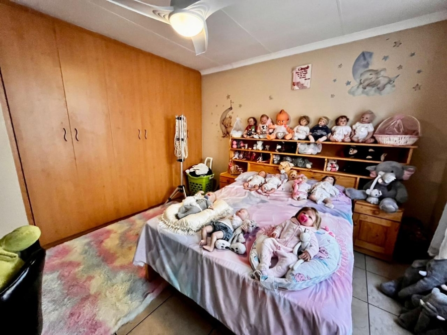 3 Bedroom Property for Sale in Waterval East North West